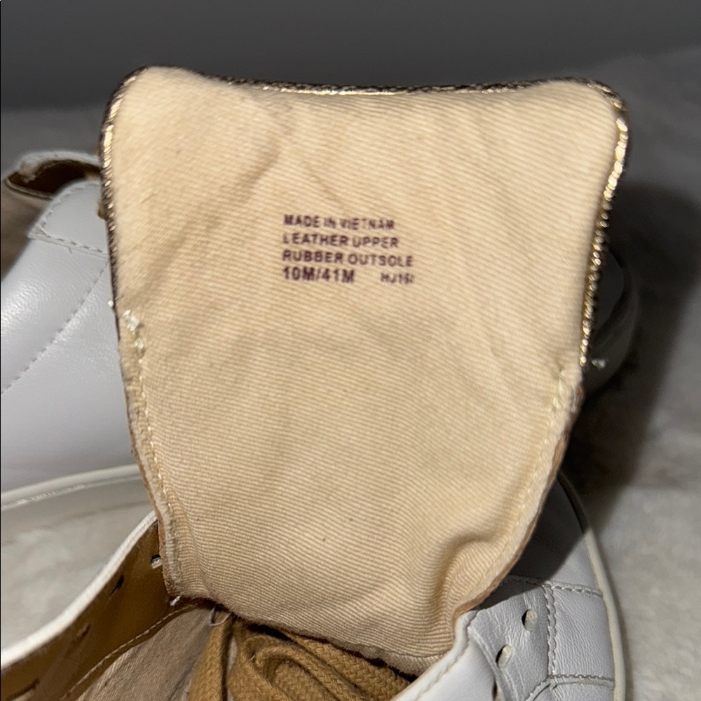 Michael Kors White and Gold Leather Sleek Sneakers - Picture 3 of 14